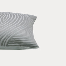Load image into Gallery viewer, Meridien Pearl Cushion
